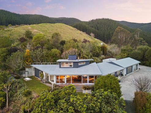 58 Macs Road, Hira