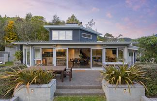 58 Macs Road, Hira