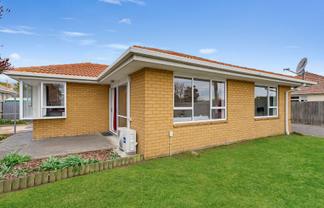 2/2 Bentley Street, Russley