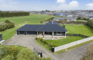 75 Reid Line West, Feilding