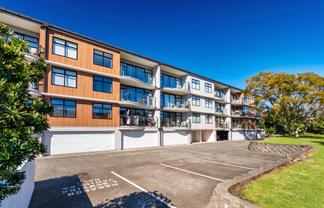 2N Alpers Avenue, Epsom