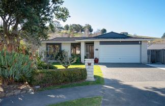 27 Golding Road, Taradale