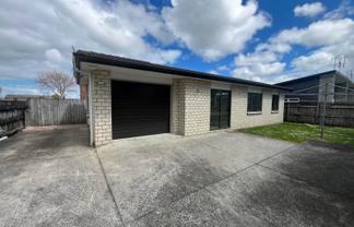 31B Dawson Road, Otara
