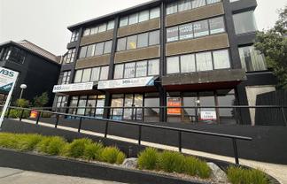 Walk in Office or Destination Retail