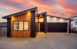 17 Katote Avenue, Swanson