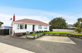 14 Alma Street, Te Atatu South