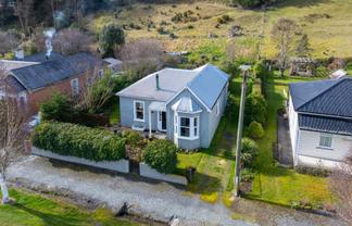 17 Whitehaven Street, Lawrence