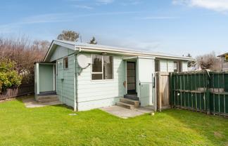 13 Moore Street, Milton