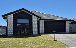 Komata Crescent, Papamoa
