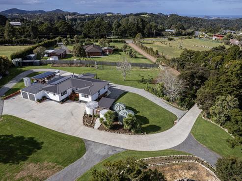 629E Owhiwa Road, Parua Bay