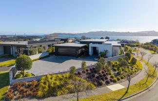 35 Pukenamu Road, Rainbow Point