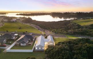 24 Orawahi Road, Glenbrook