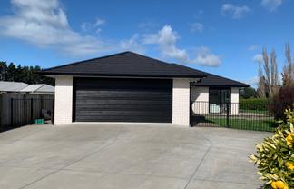 32 Oldfield Lane, Marton