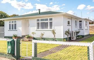 11 Station Road, Marton