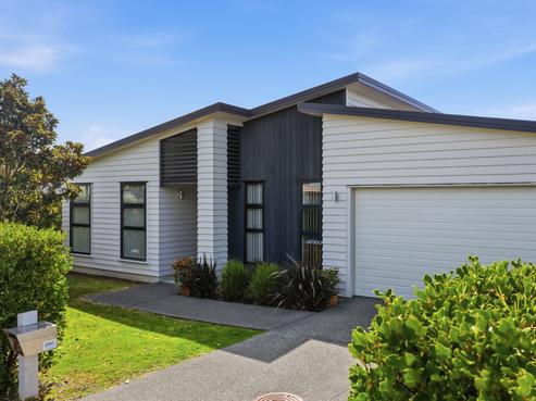 13 Andalusian Way, Karaka