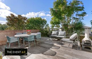 1/131 Carlisle Road, Browns Bay