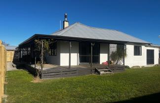 322 Montgomery Place, Raureka