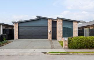 36 Capper Crescent, Chartwell