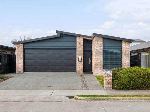 36 Capper Crescent, Greenhill Park