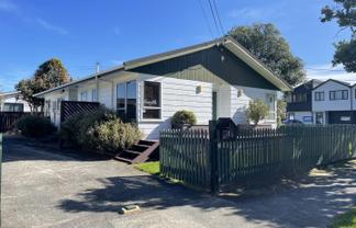 16 Malone Road, Waterloo