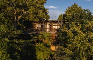 945 River Road, Queenwood