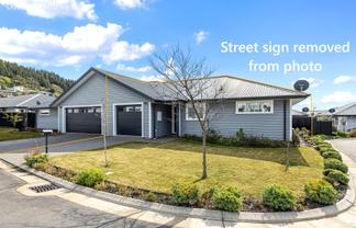 Villa 48/60 Port Hills Road, Heathcote Valley
