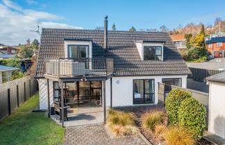 79 Kinmont Crescent, Kinmont Park