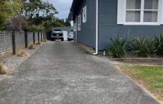 172 Main Road South, Raumati South