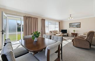 2A Tarata Street, Matua