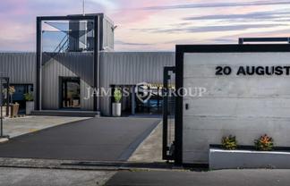 LIGHT-FILLED PARNELL OFFICE WITH FLEXIBLE SPACE
