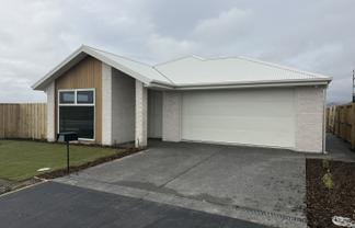 1521 Springs Road, Lincoln