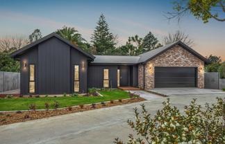 114A Bartholomew Road, Levin