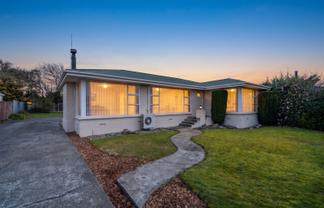 17 Pine Crescent, Hargest