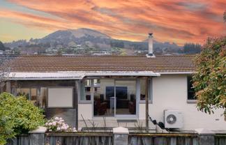 37A Kinmont Crescent, MOSGIEL