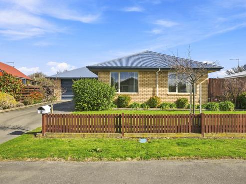 6 Seadown Crescent, Amberley