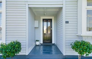 11 Beach Road, Glenbrook