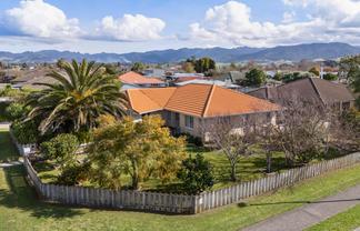 4 Preston Drive, Katikati