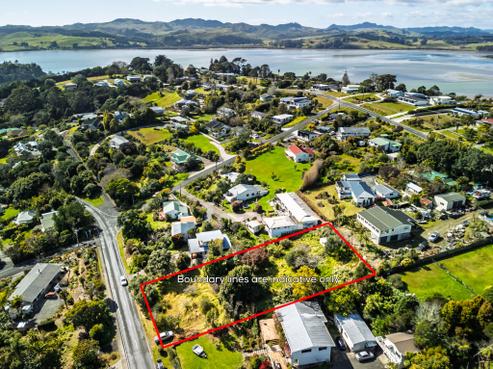 24 Beach Road, Mangonui