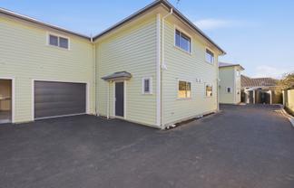 2/3A Humboldt Street, Sydenham