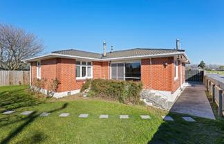 1 Aroha Way, Yelverton