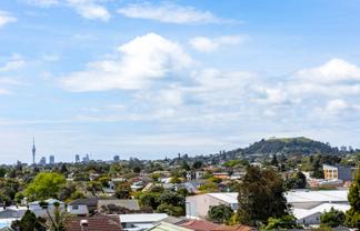 15A Cambrai Avenue, Mount Roskill