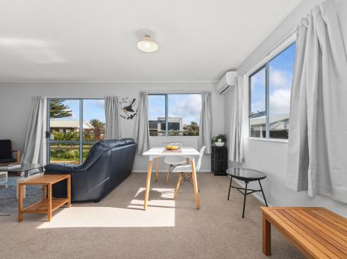 42 Rutherford Drive, Waikanae Beach