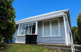 56 South Road, Caversham