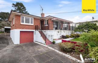 56 Beaubank Road, Kelston