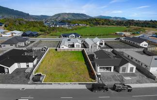7 Kotuku Ngutupapa Way, Waikanae