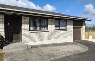 1/90 Great South Road, Manurewa