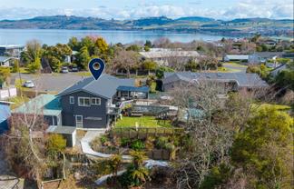 10 Armstrong Grove, Hilltop