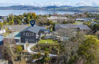 10 Armstrong Grove, Hilltop