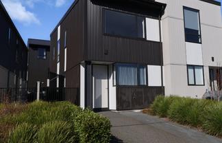 6/130 Richmond Street, Petone