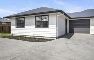 2/18 Betley Crescent, Fairview Downs
